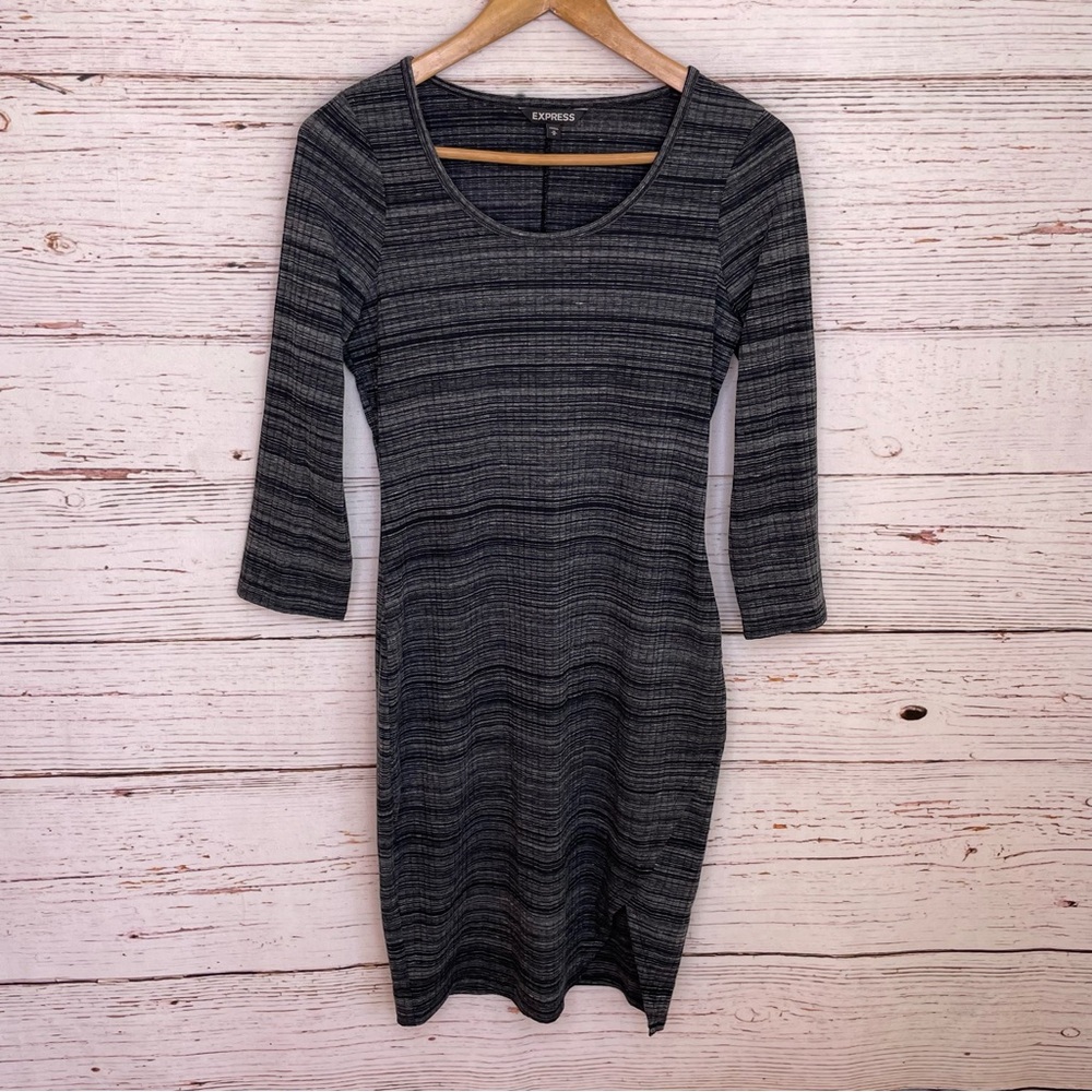 Express ribbed 3/4 sleeve bodycon dress
